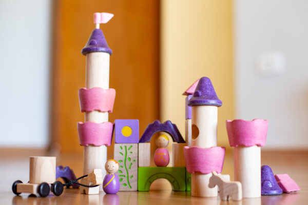 castelo-blocos-madeira-3-anos-plantoys4